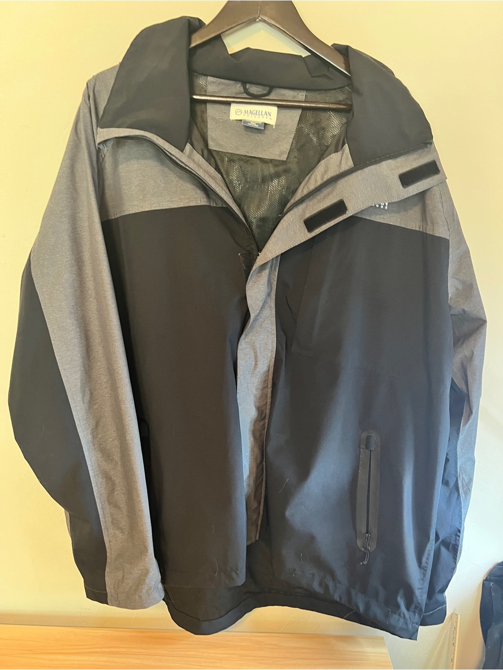 Magellan Outdoors 2XL Men's Black and Gray Waterproof Jacket